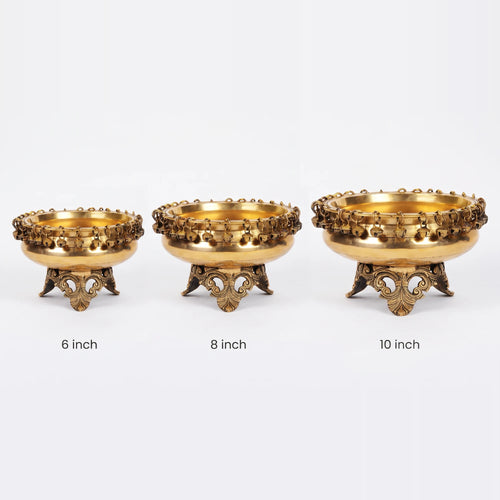 Carillon Urli in 6, 8 and 10 inch sizes side by side